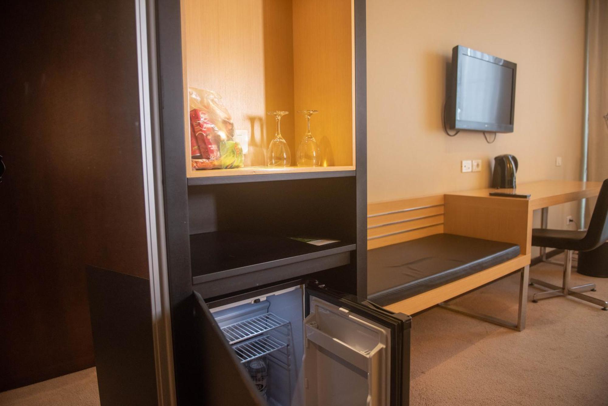 Rivera Casino & Resort Room photo